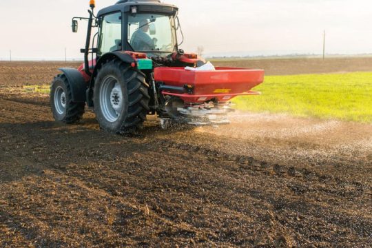 Τραγικό δυστύχημα στη Λάρισα - Αγρότης που δούλευε στο χωράφι του καταπλακώθηκε από τρακτέρ